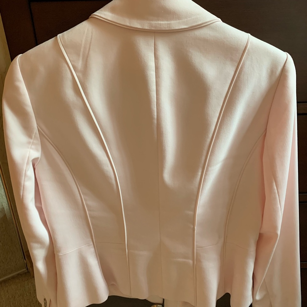 Pink jacket. - Picture 3 of 4